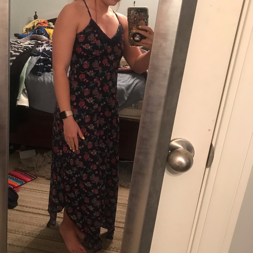 ** LAST CALL** Floral Maxi Dress